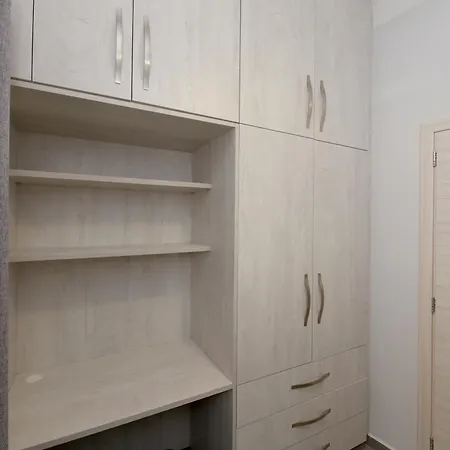 Cyclamen Hermoupolis