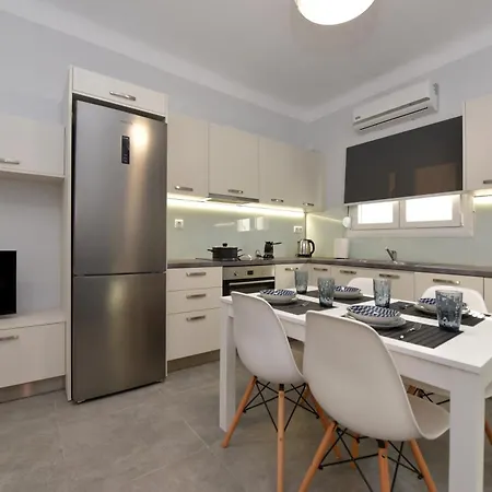 Cyclamen Hermoupolis *