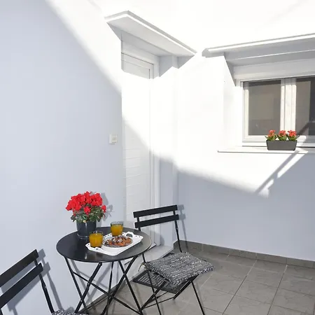 Cyclamen Hermoupolis