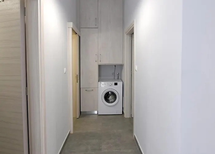 Cyclamen Hermoupolis Apartment *