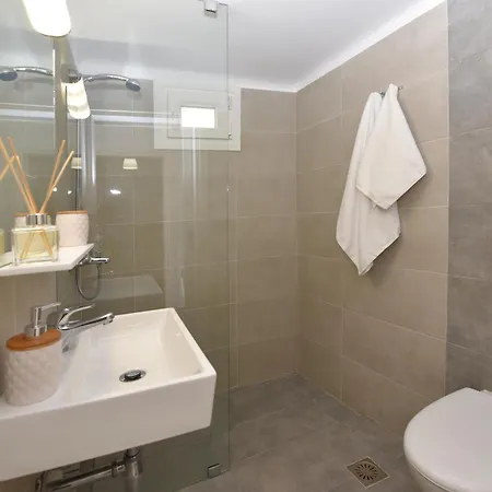 Cyclamen Hermoupolis * Ermoúpoli