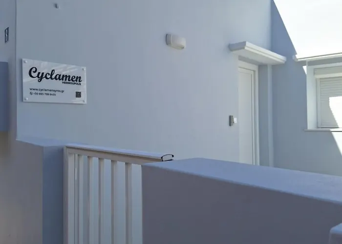 Cyclamen Hermoupolis